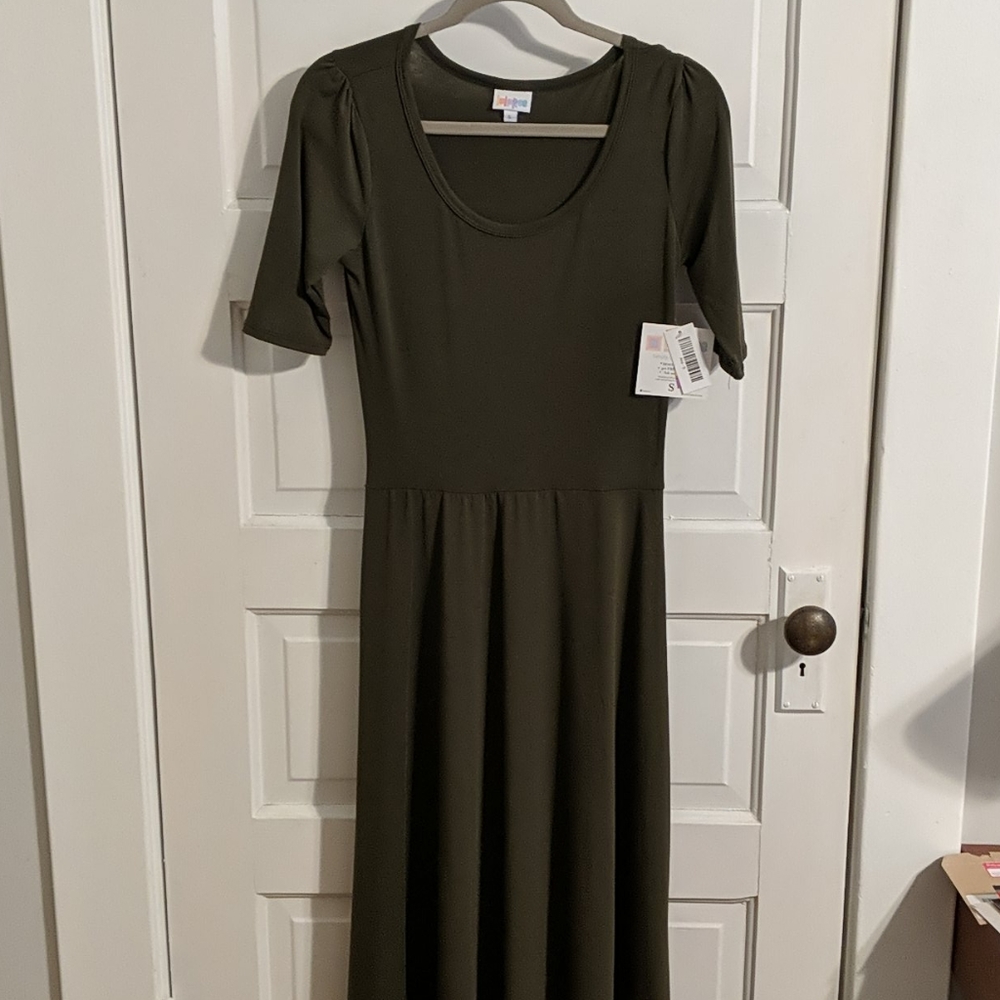 NWT lularoe Ana dress  green solid sz small
